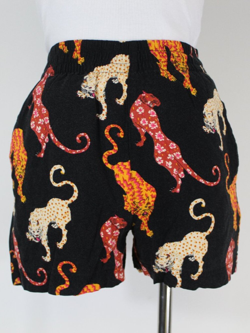 Urban Outfitters Big Cat Print Shorts S Y2K Coquette Indie Leopard